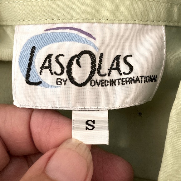 Las Olas Vingage Button Down Shirt with Sunflower Embroidery - Picture 4 of 4